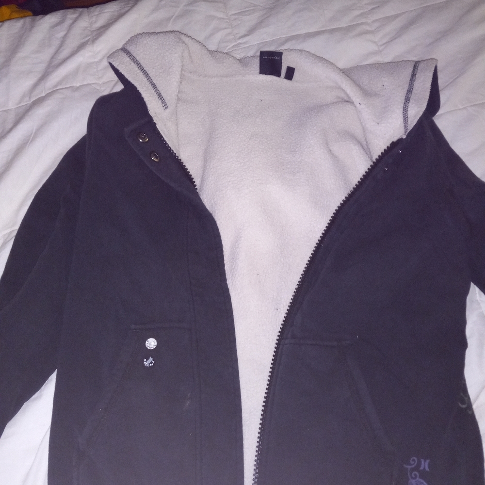 Hurley  Cute  Fleece Lined Zip Up Hoodie With Purple And Green Design On Back - Picture 2 of 7